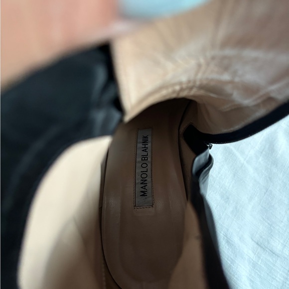 Manolo Blahnik Black Leather Tie Up Booties With Box and Dust Bag - Picture 7 of 13